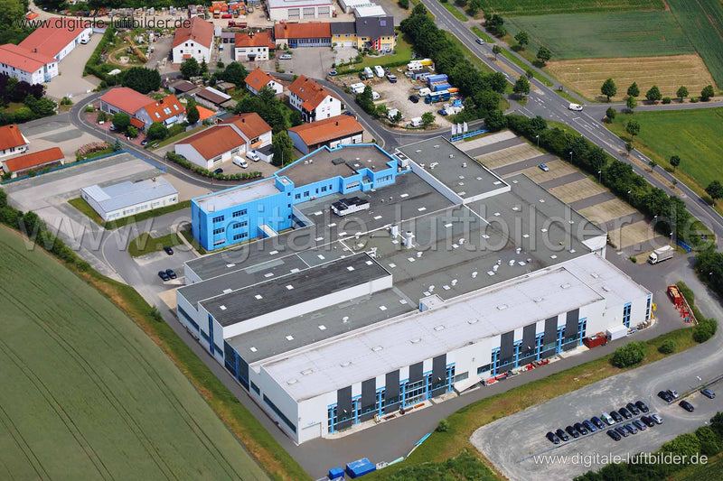 Luftaufnahme Produktionshalle in Erlangen | Mittelfranken, Bayern
