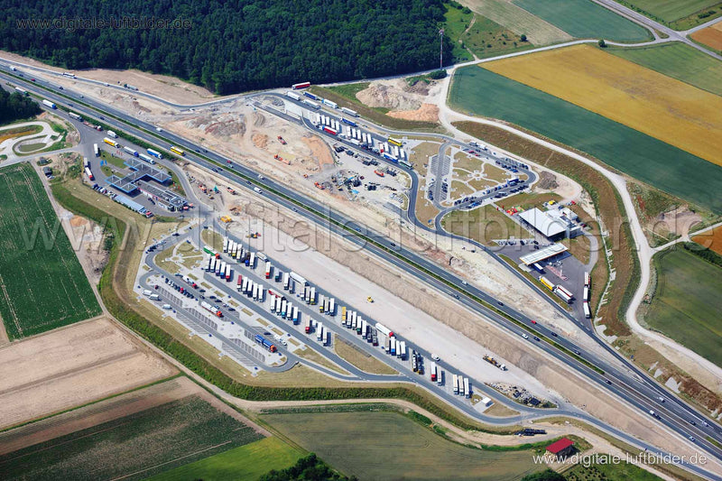 Luftaufnahme Rast Autobahn in Erlangen | Mittelfranken, Bayern
