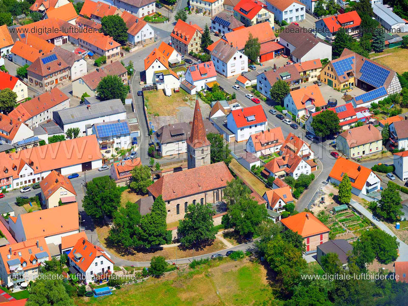Luftaufnahme Wehrkirche Sankt Xystus in Erlangen | Mittelfranken, Bayern