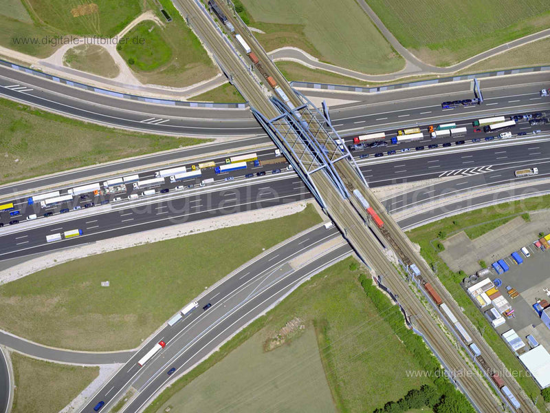 Luftaufnahme Zugbrücke A3 in Erlangen | Mittelfranken, Bayern