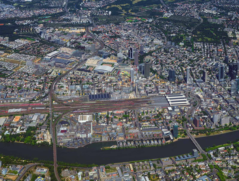 Luftaufnahme Hauptbahnhof in Frankfurt am Main | Darmstadt, Hessen