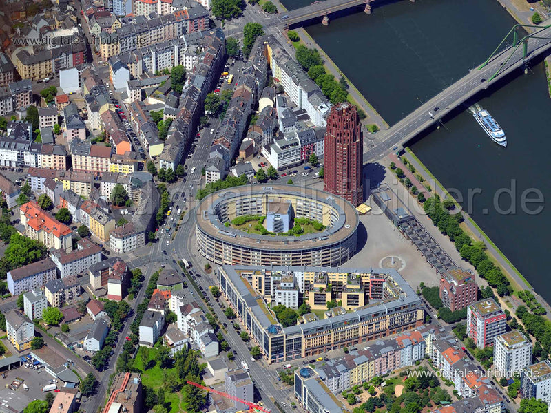 Luftaufnahme Walther-von-Cronberg-Platz in Frankfurt am Main | Darmstadt, Hessen