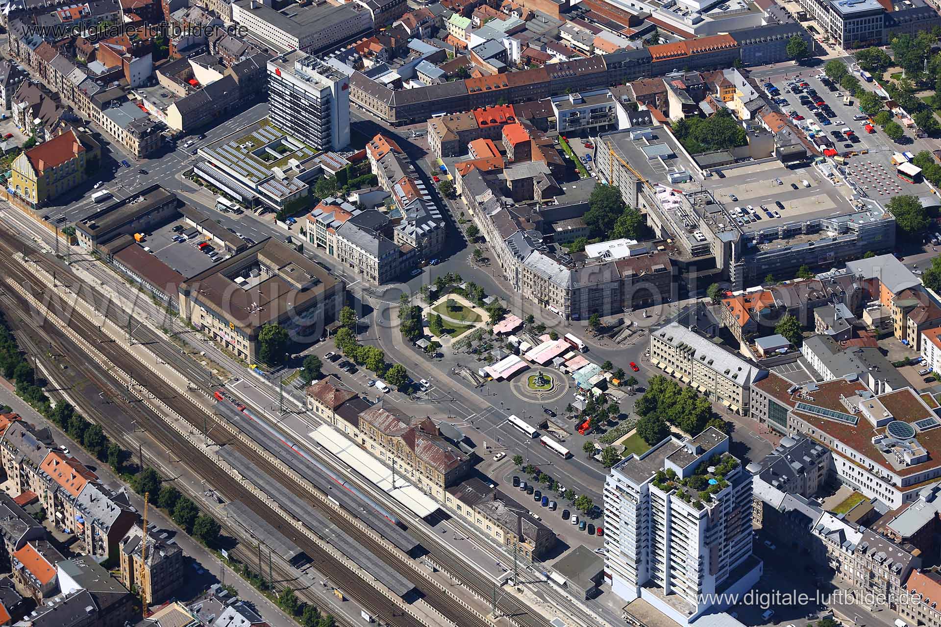 Luftaufnahme Bahnhofplatz in Fürth | Mittelfranken, Bayern