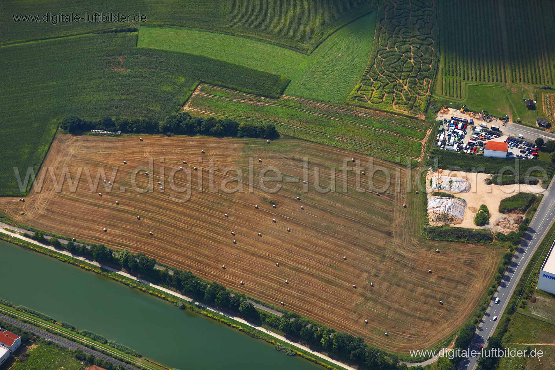 Luftaufnahme Maislabyrinth in Fürth | Mittelfranken, Bayern