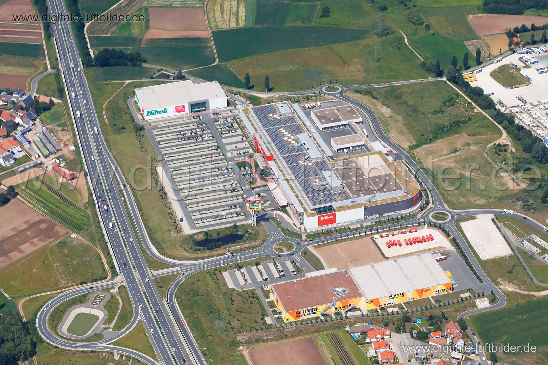 Luftaufnahme Möbelhaus Höffner in Fürth | Mittelfranken, Bayern