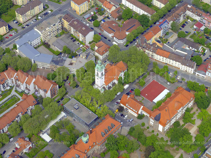 Luftaufnahme St. Heinrich Kirche in Fürth | Mittelfranken, Bayern
