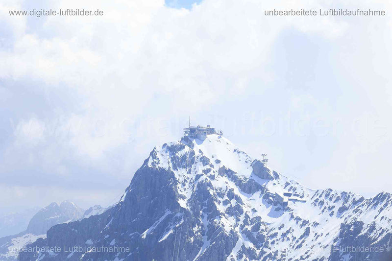 Luftaufnahme Zugspitze in Garmisch-Partenkirchen | Oberbayern, Bayern