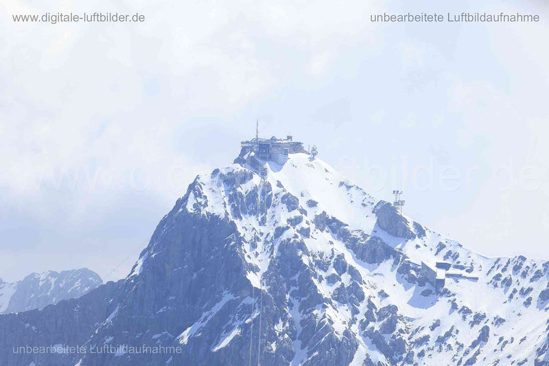 Luftaufnahme Zugspitze in Garmisch-Partenkirchen | Oberbayern, Bayern