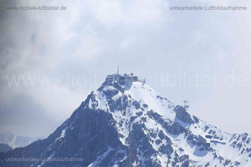 Luftaufnahme Zugspitze in Garmisch-Partenkirchen | Oberbayern, Bayern