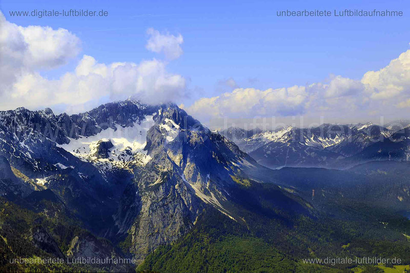 Luftaufnahme Zuspitze in Garmisch-Partenkirchen | Oberbayern, Bayern