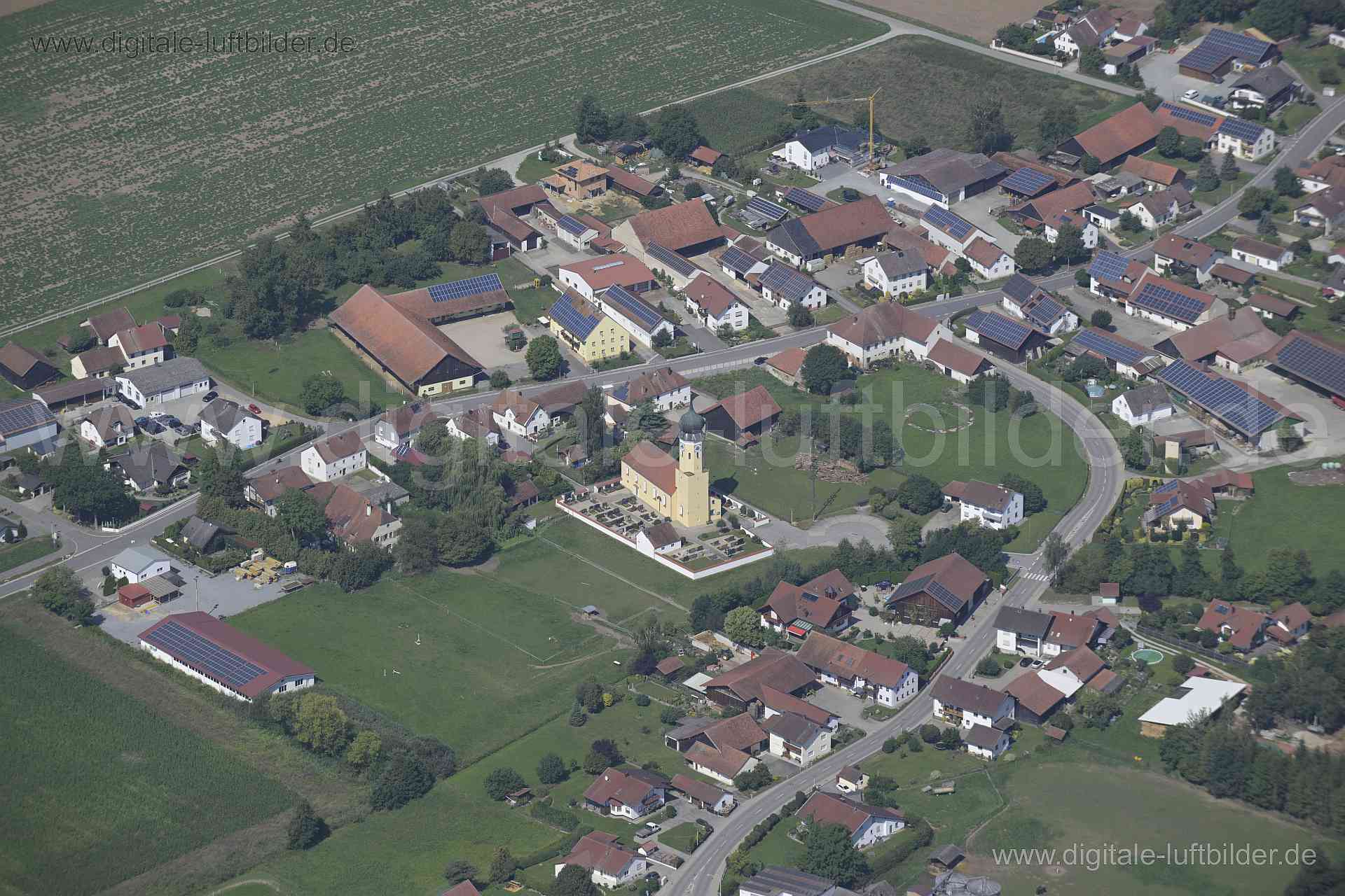 Luftaufnahme Hainsbach in Geiselhöring | Niederbayern, Bayern