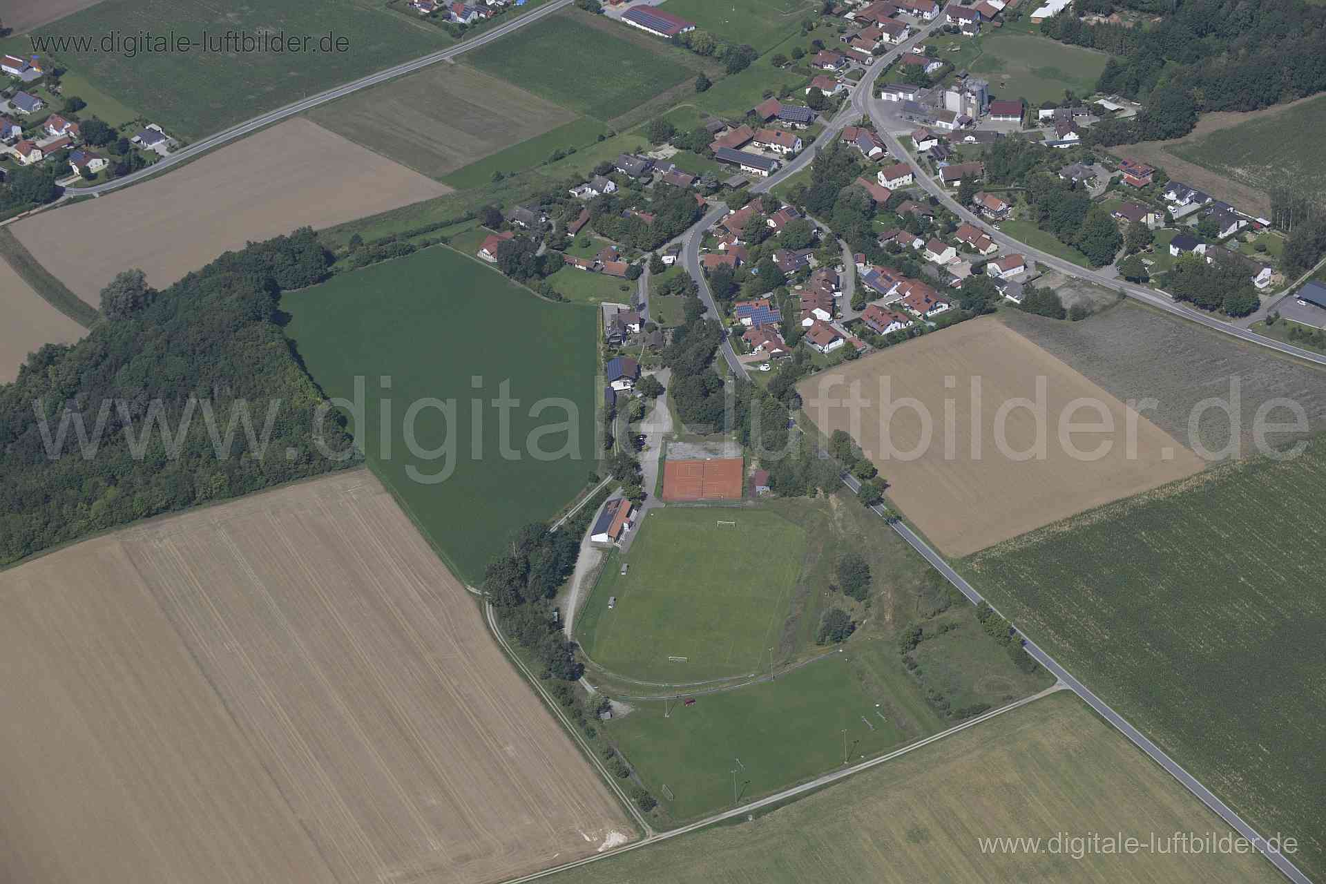 Luftaufnahme Hainsbach in Geiselhöring | Niederbayern, Bayern