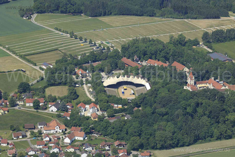 Luftaufnahme Arena Schloss Kaltenberg in Geltendorf | Oberbayern, Bayern