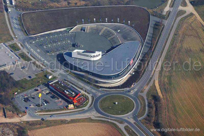 Luftaufnahme Adidas Headquarters in Herzogenaurach | Mittelfranken, Bayern
