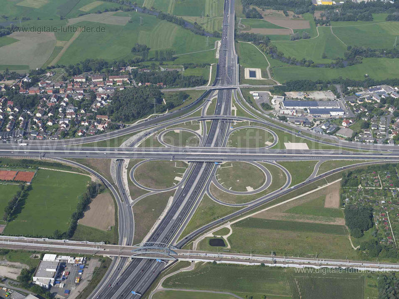 Luftaufnahme Autobahnkreuz A3 / A73 in Herzogenaurach | Mittelfranken, Bayern