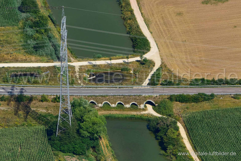 Luftaufnahme Brücke bei Herzogenaurach in Herzogenaurach | Mittelfranken, Bayern