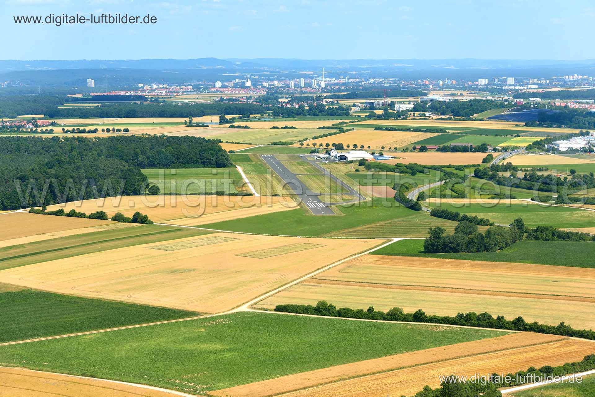 Luftaufnahme Flugplatz Herzogenaurach in Herzogenaurach | Mittelfranken, Bayern