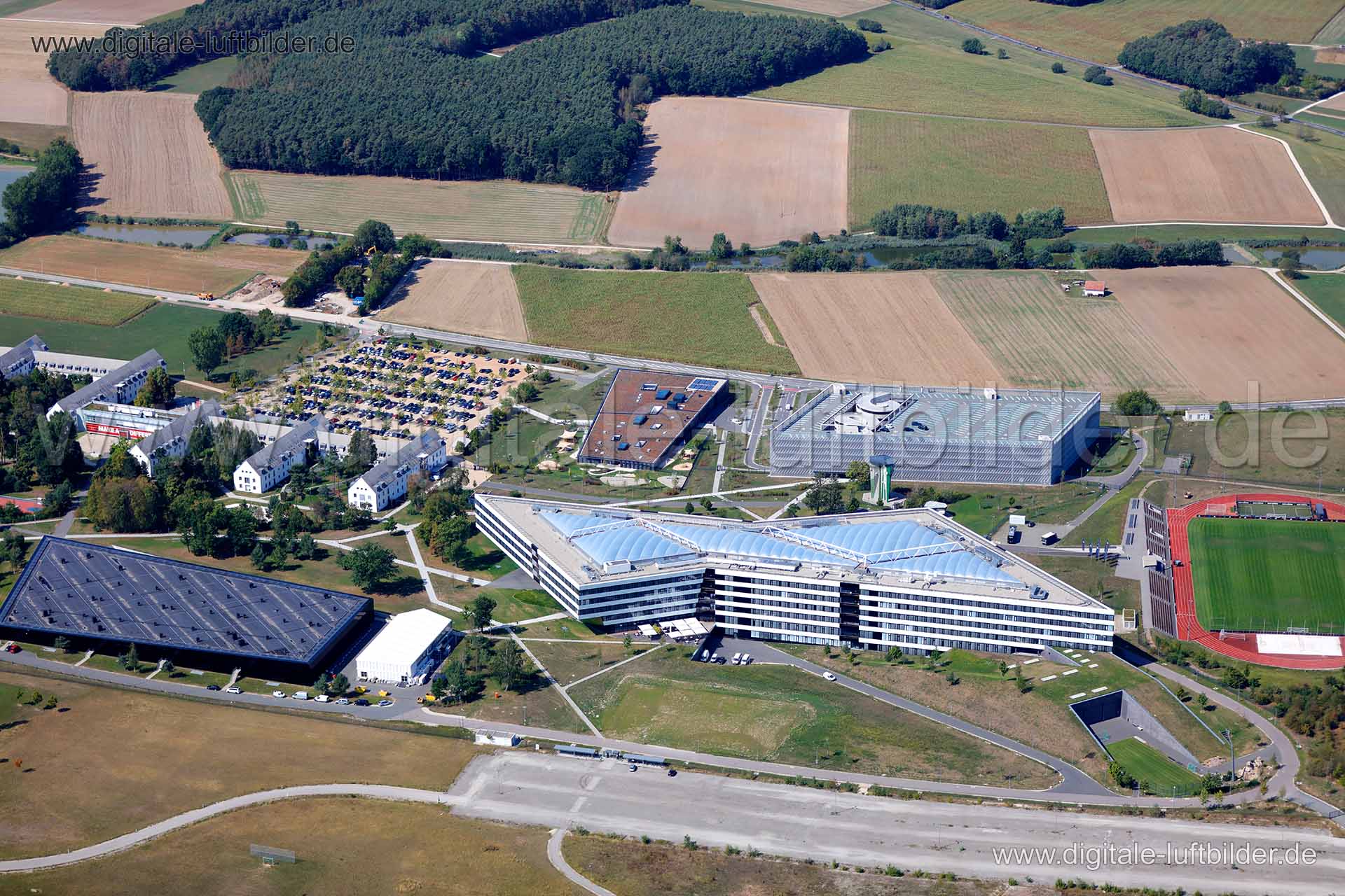 Luftaufnahme Herzo Base in Herzogenaurach | Mittelfranken, Bayern