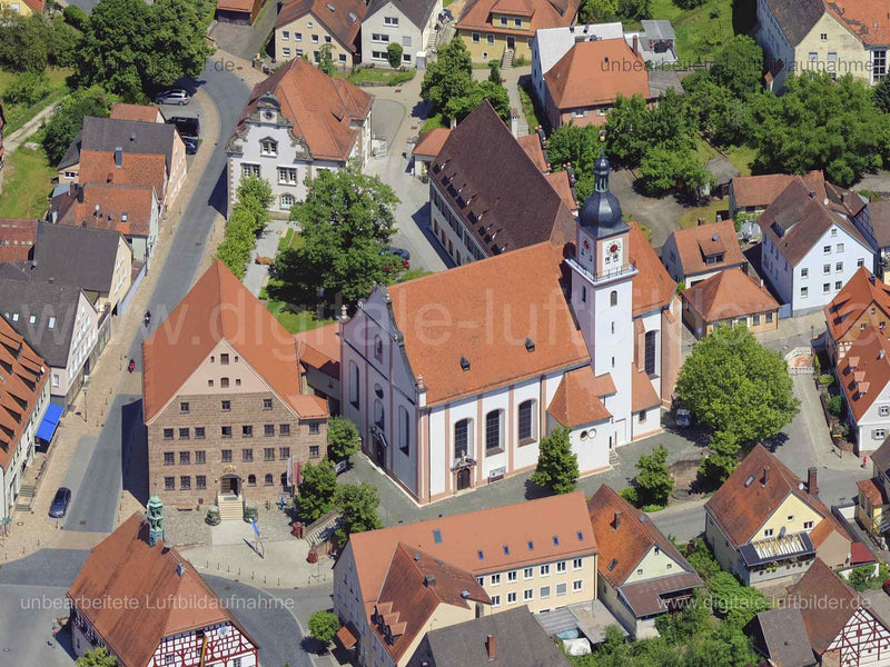Titel: Burgruine Hilpoltstein, Bildnummer: f484202, Ort / Stadt: Hilpoltstein, (Land)Kreis: Landkreis Hilpolstein, Regierungsbezirk: Mittelfranken, Bundesland: Bayern, Aufnahmedatum: 14.06.2022, Schlagwörter: Luftbild, Luftbilder, Luftbildfotografie, Luftaufnahme, Luftbildaufnahme, Luftfoto, Luftbildarchiv, Luftbildsuche, Vogelperspektive, Vogelansicht, Deutschland, , Burgruine Hilpoltstein, Runie, Burgen & Schlösser, Monat: Juni, Jahreszeit: Sommer, Tageszeit: Vormittag / Mittag, Jahr: 2022, Fl