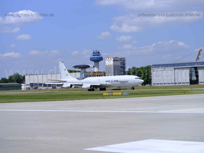 Luftaufnahme Flughafen Ingolstadt in Ingolstadt | Oberbayern, Bayern