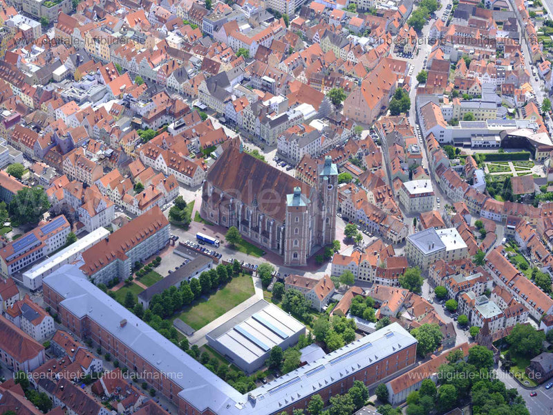 Luftaufnahme Liebfrauenmünster in Ingolstadt | Oberbayern, Bayern