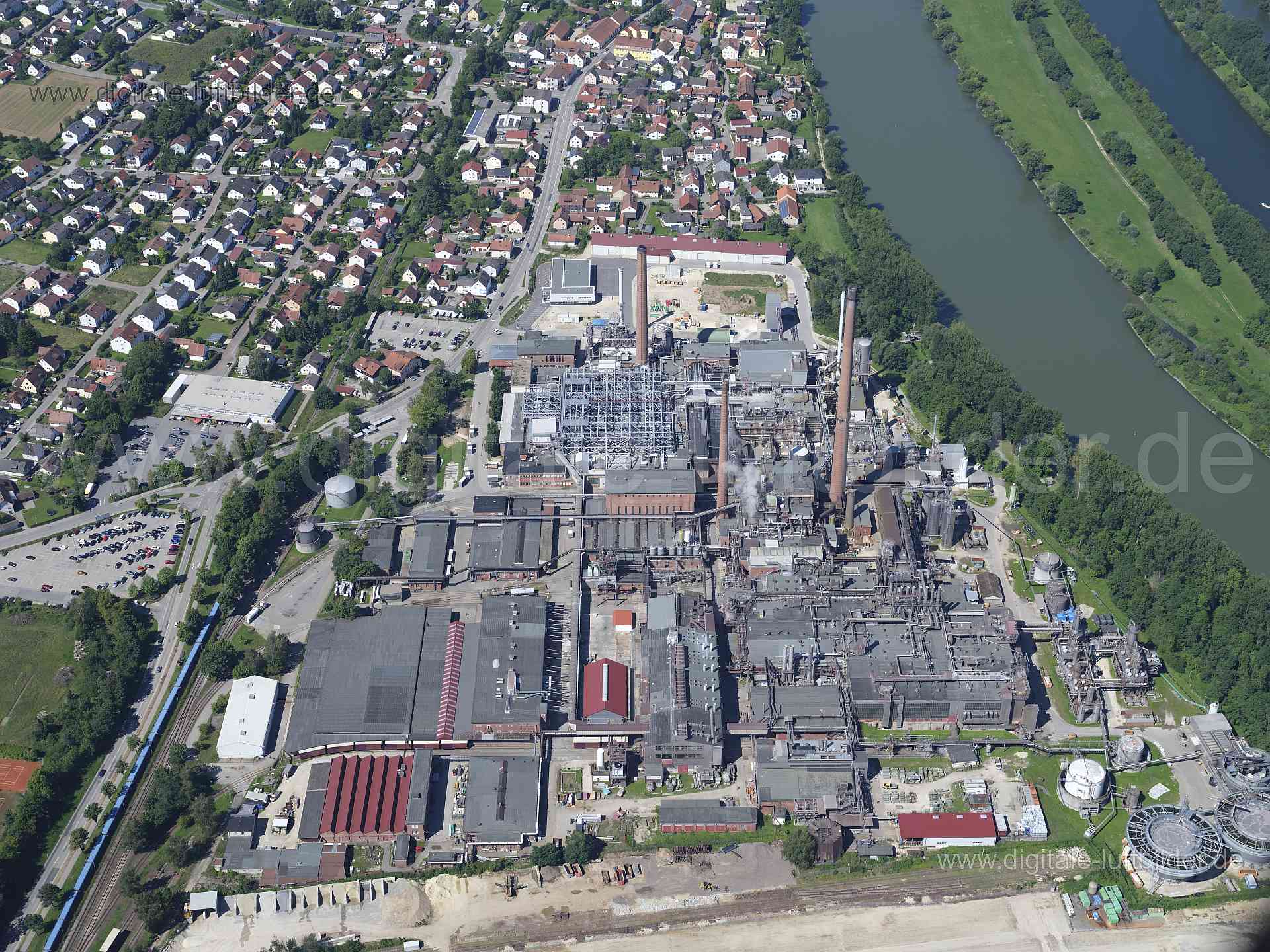 Luftaufnahme Industriegebiet Saal in Kelheim | Niederbayern, Bayern