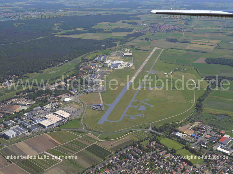 Luftaufnahme Flugplatz Kitzingen in Kitzingen | Unterfranken, Bayern