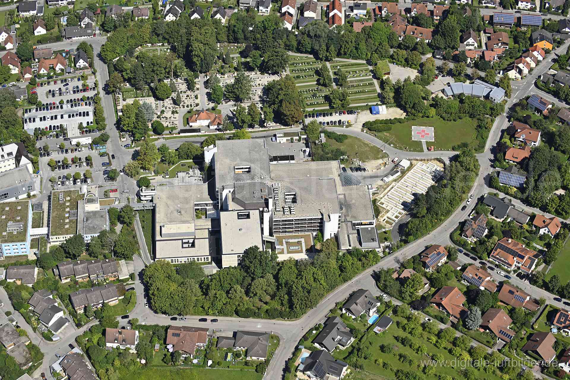 Luftaufnahme Kreiskrankenhaus Achdorf in Landshut | Niederbayern, Bayern