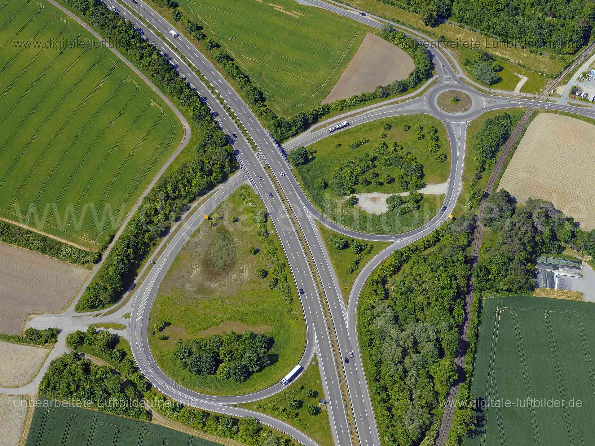 Luftaufnahme B2 Stettenhofen in Langwied am Lech | Schwaben, Bayern