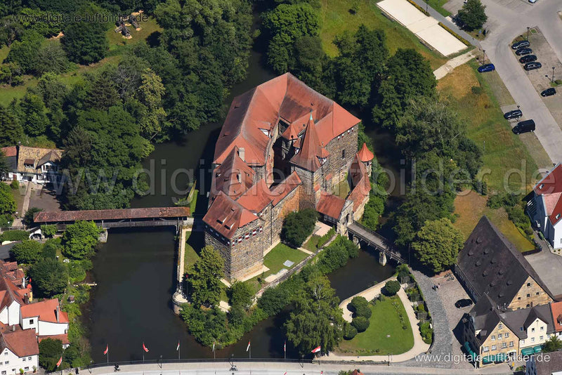Luftaufnahme Wenzelschloss in Lauf an der Pegnitz | Mittelfranken, Bayern