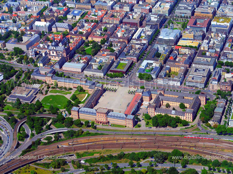 Luftaufnahme Universität Mannheim in Mannheim | Karlsruhe, Baden-Württemberg
