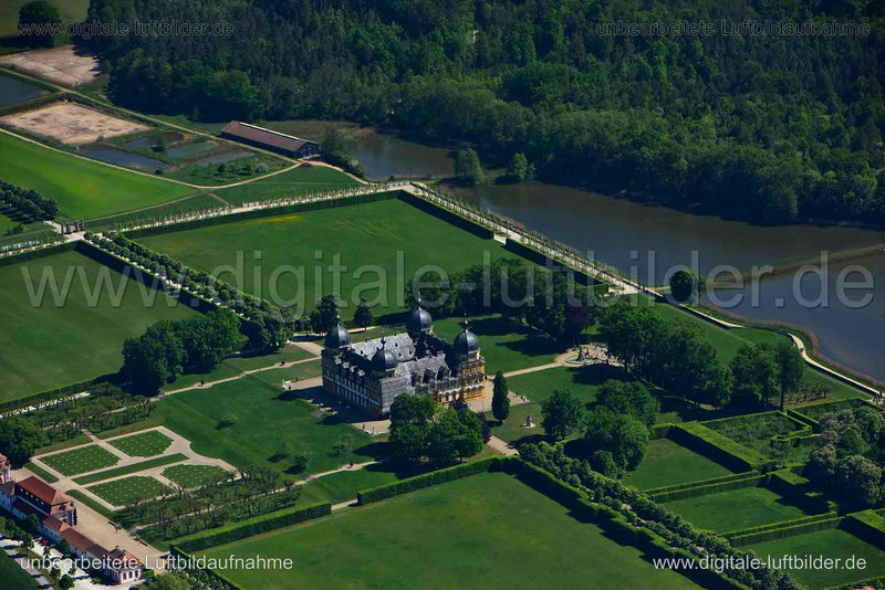Luftaufnahme Schloss Seehof in Memmelsdorf | Oberfranken, Bayern