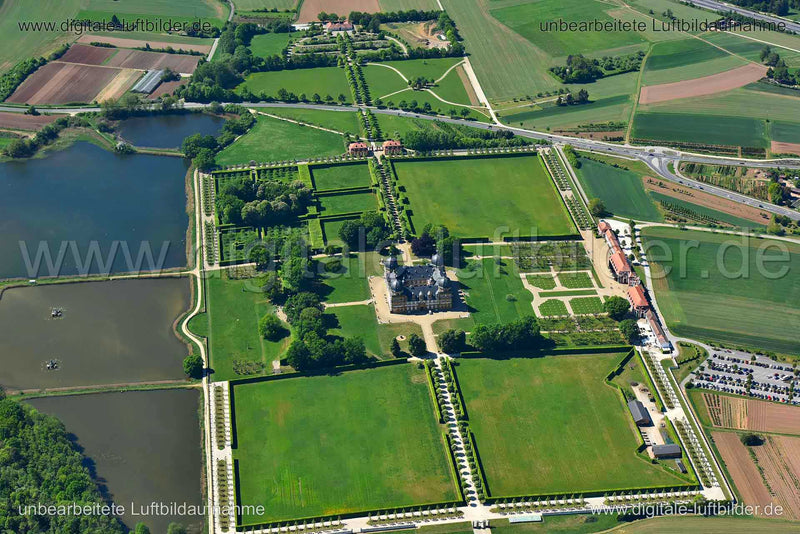 Luftaufnahme Schloss Seehof in Memmelsdorf | Oberfranken, Bayern