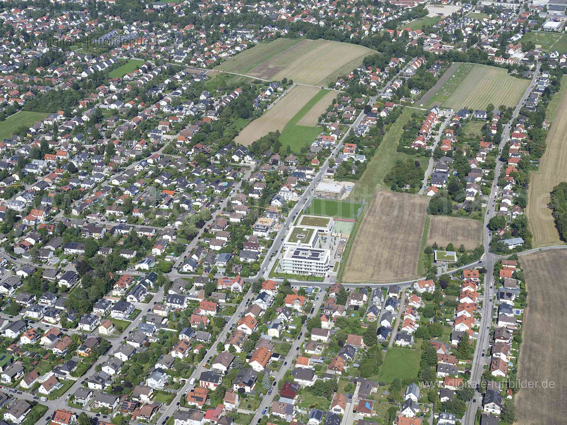 Luftaufnahme Allach in München | Oberbayern, Bayern