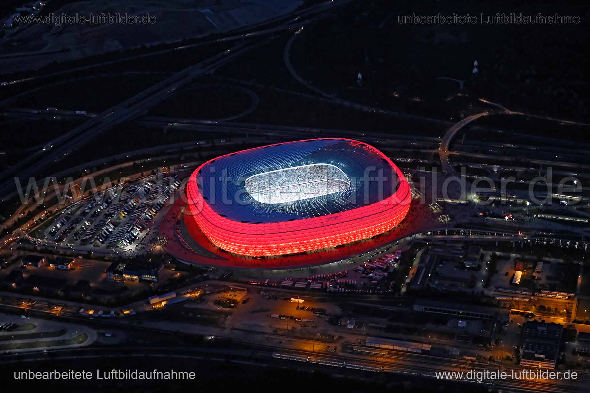 Luftaufnahme Allianz Arena in München | Oberbayern, Bayern