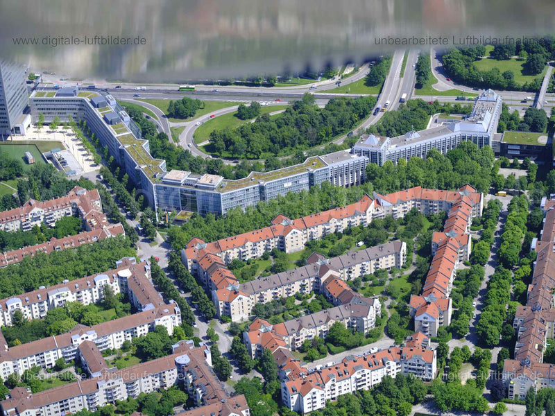 Luftaufnahme Berliner Viertel in München | Oberbayern, Bayern