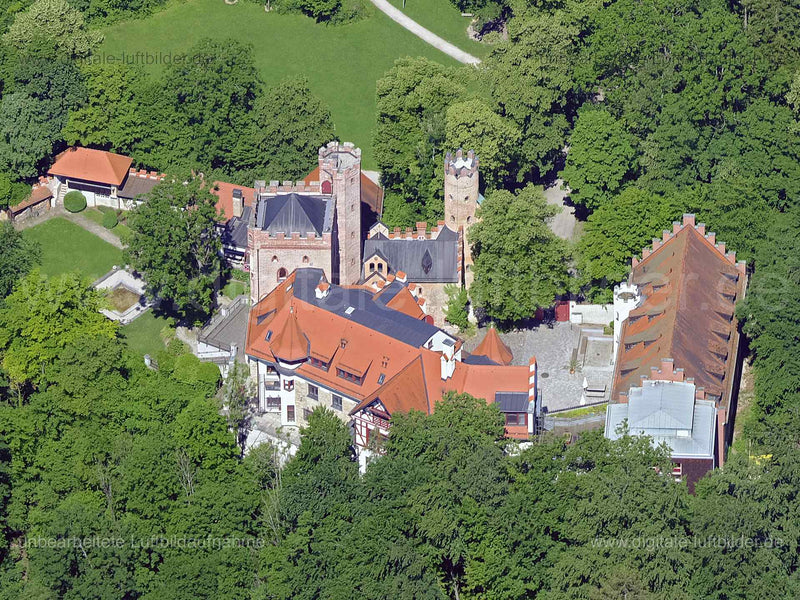 Titel: Burg Schwaneck, Bildnummer: f482061, Ort / Stadt: München, (Land)Kreis: kreisfreie Stadt München, Regierungsbezirk: Oberbayern, Bundesland: Bayern, Aufnahmedatum: 14.06.2022, Schlagwörter: Luftbild, Luftbilder, Luftbildfotografie, Luftaufnahme, Luftbildaufnahme, Luftfoto, Luftbildarchiv, Luftbildsuche, Vogelperspektive, Vogelansicht, Deutschland, , Brug Schwaneck, Burgen & Schlößer, Monat: Juni, Jahreszeit: Sommer, Tageszeit: Vormittag / Mittag, Jahr: 2022, Flug ID: 20220614, Bildstatus: