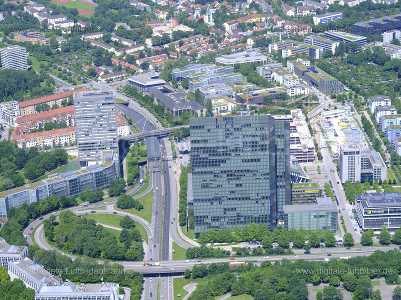 Luftaufnahme Highlight Towers (IBM) in München | Oberbayern, Bayern