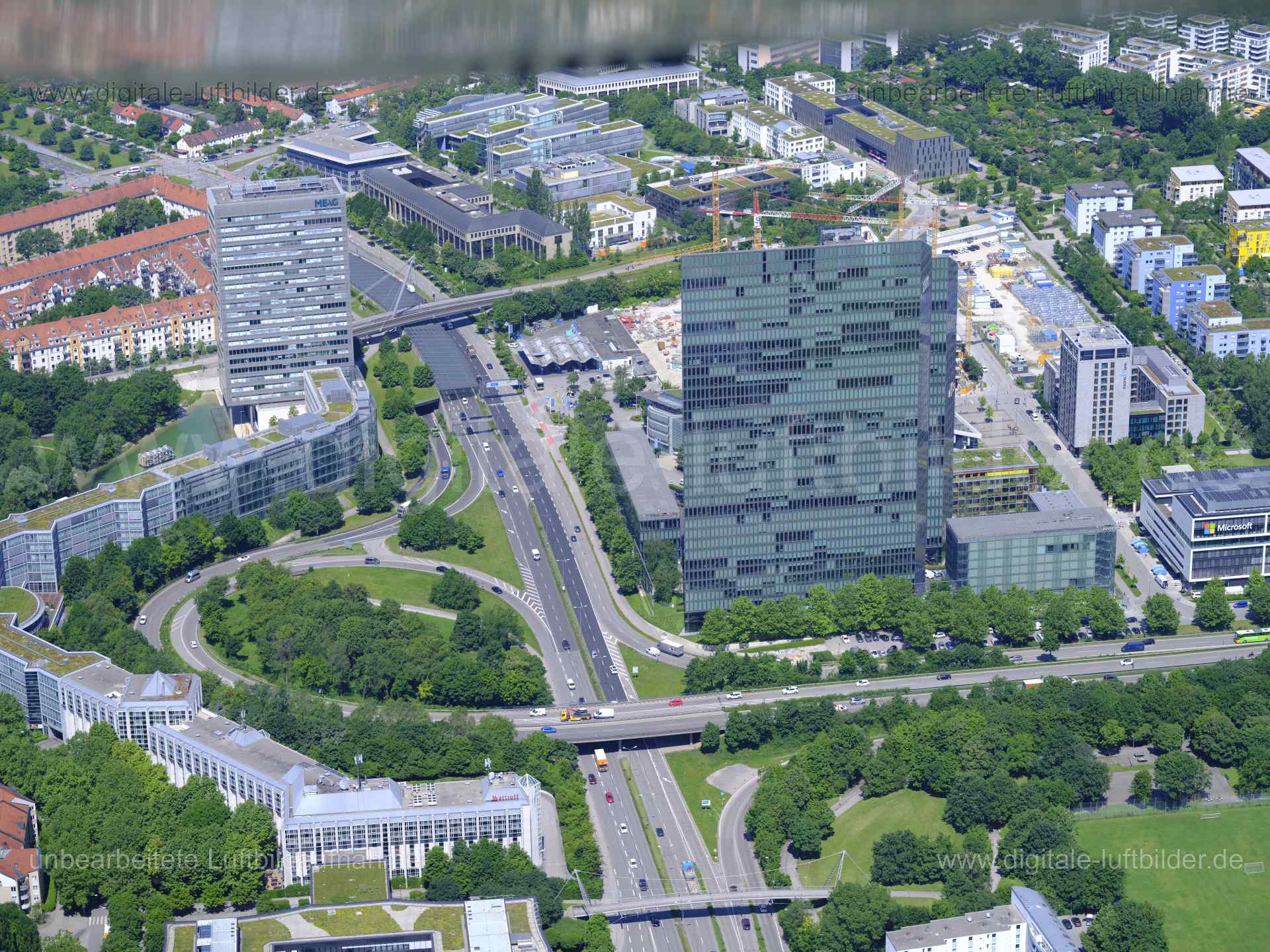 Luftaufnahme Highlight Towers (IBM) in München | Oberbayern, Bayern