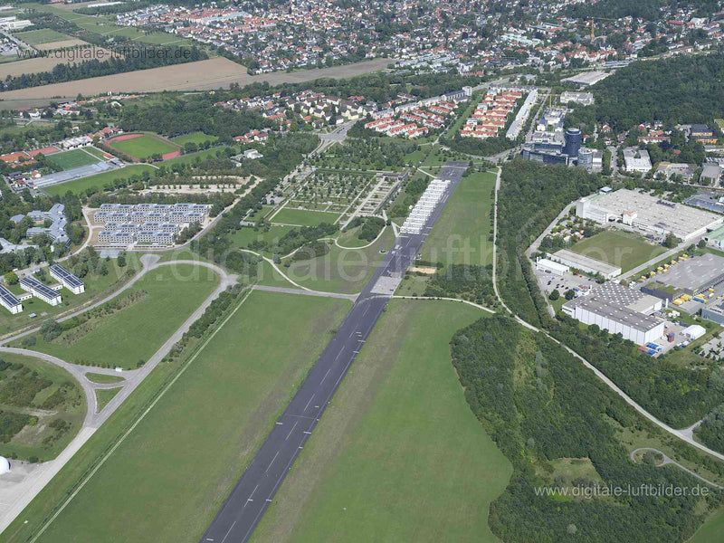 Luftaufnahme Landschaftspark Hachinger Tal in München | Oberbayern, Bayern