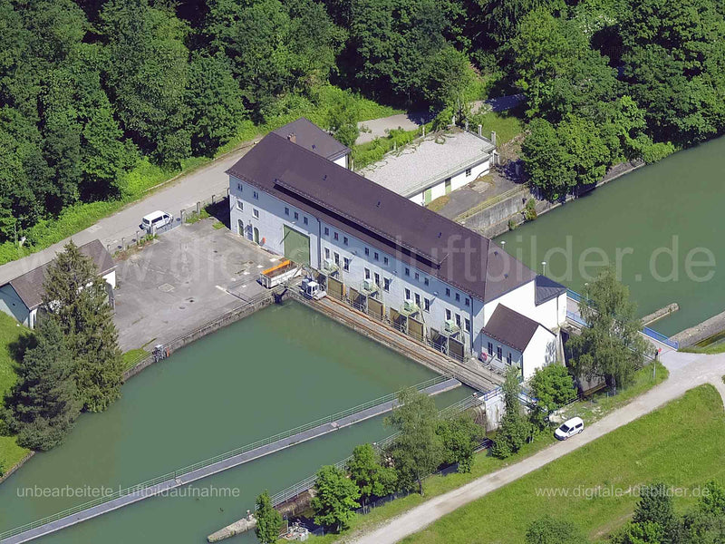 Titel: Laufwasserkraftwerk Pullach, Bildnummer: f482081, Ort / Stadt: München, (Land)Kreis: kreisfreie Stadt München, Regierungsbezirk: Oberbayern, Bundesland: Bayern, Aufnahmedatum: 14.06.2022, Schlagwörter: Luftbild, Luftbilder, Luftbildfotografie, Luftaufnahme, Luftbildaufnahme, Luftfoto, Luftbildarchiv, Luftbildsuche, Vogelperspektive, Vogelansicht, Deutschland, , Laufwasserkraftwerk, Pullar, Isar, Isarwehrkanal, Kraftwerk, Energiegewinnung, Monat: Juni, Jahreszeit: Sommer, Tageszeit: Vormit