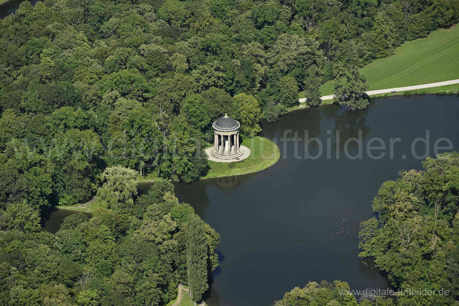 Luftaufnahme Monopteros Apollotmepel in München | Oberbayern, Bayern