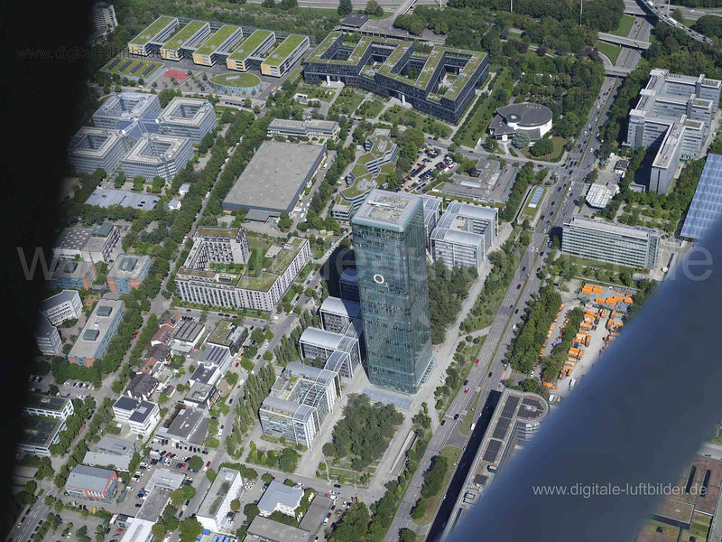 Luftaufnahme O2 Tower in München | Oberbayern, Bayern