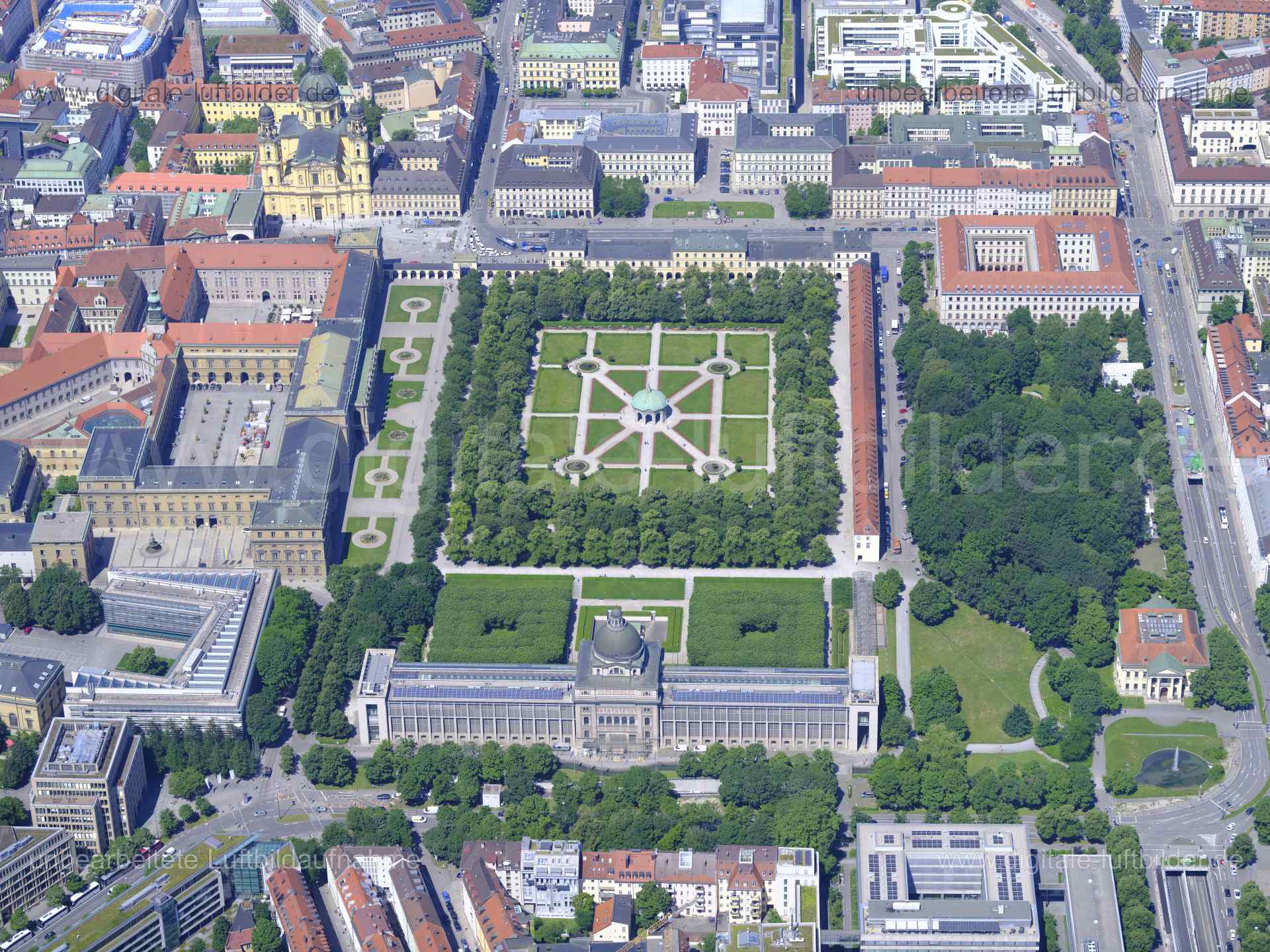 Luftaufnahme Odeonsplatz, Hofgarten in München | Oberbayern, Bayern