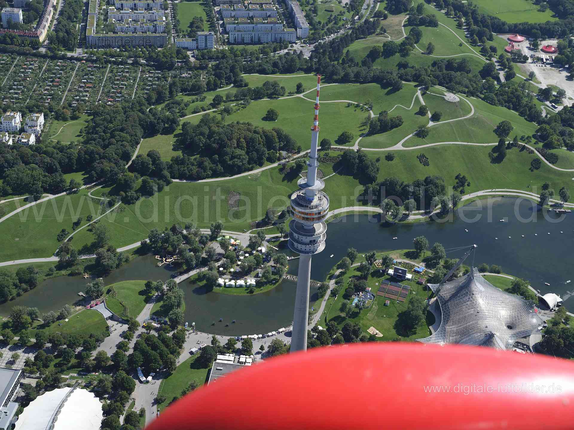 Luftaufnahme Olympiaturm in München | Oberbayern, Bayern