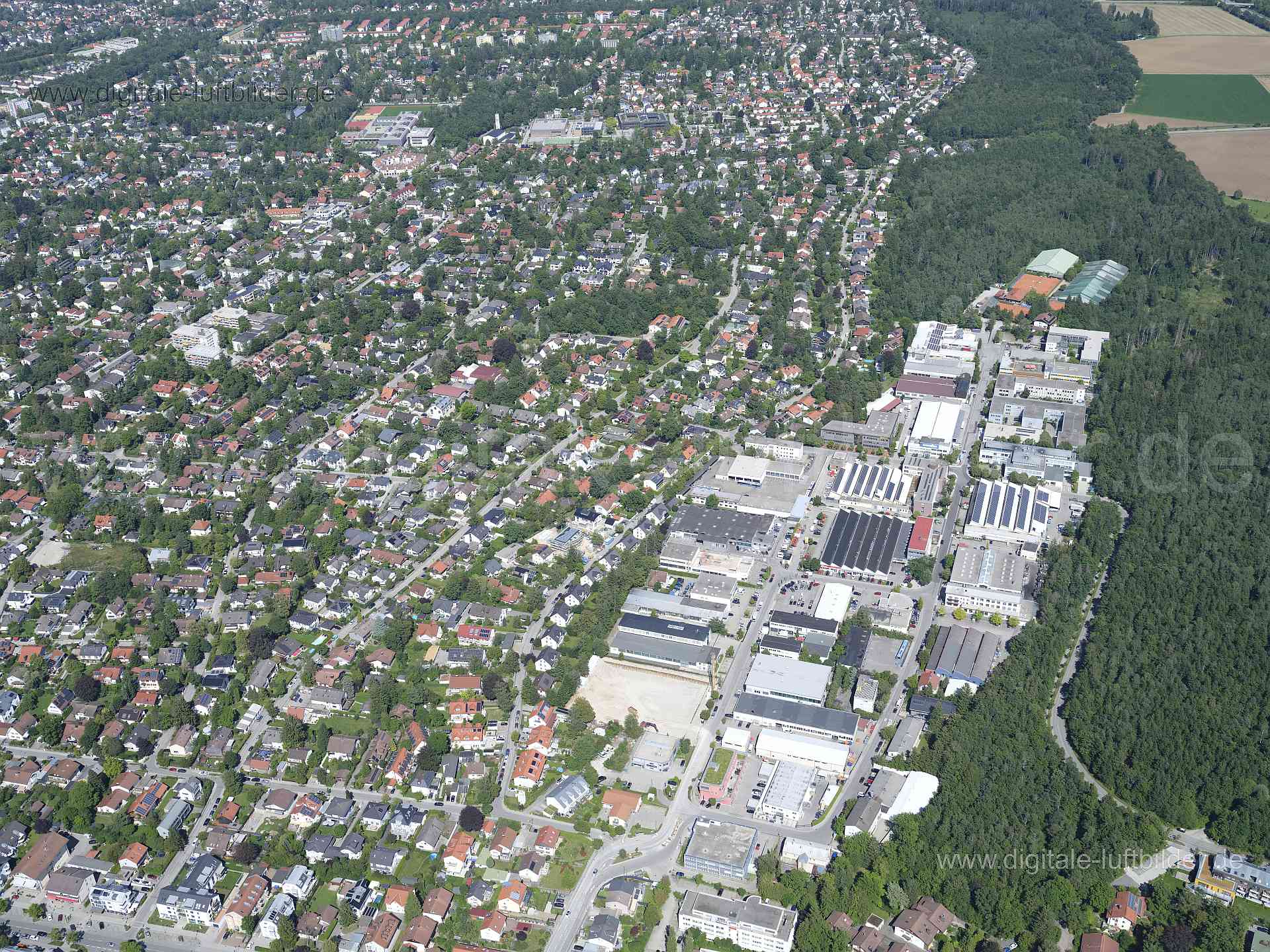 Luftaufnahme Ottobrunn in München | Oberbayern, Bayern