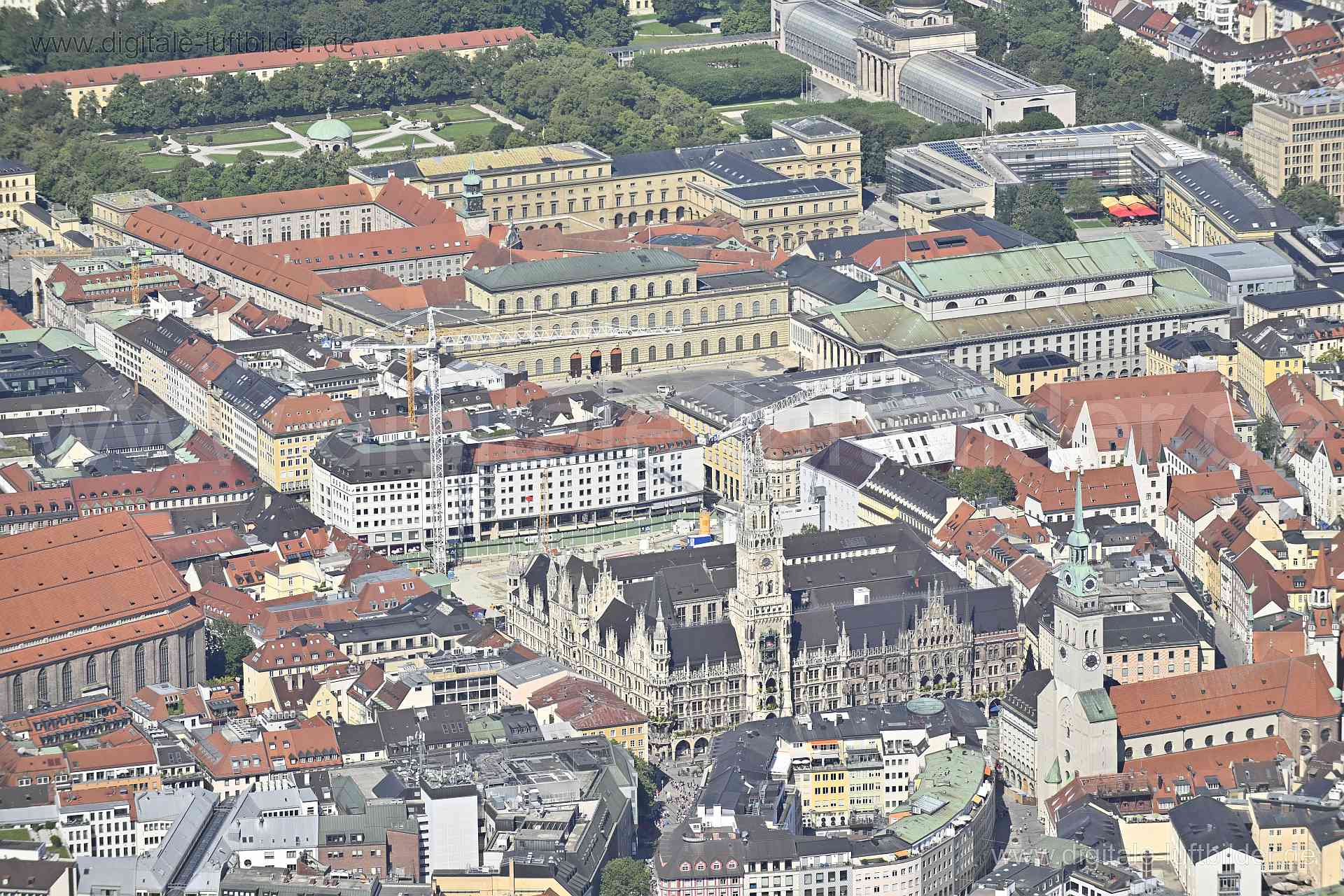 Luftaufnahme Rathaus München in München | Oberbayern, Bayern