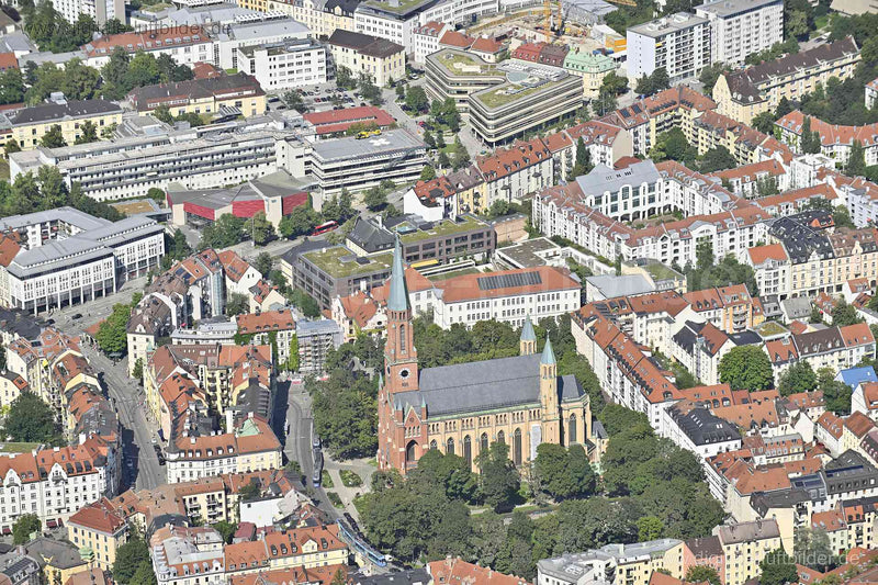 Luftaufnahme St. Johann Baptist in München | Oberbayern, Bayern