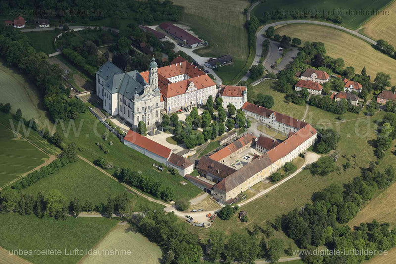 Luftaufnahme Kloster Neresheim in Neresheim | Stuttgart, Bayern