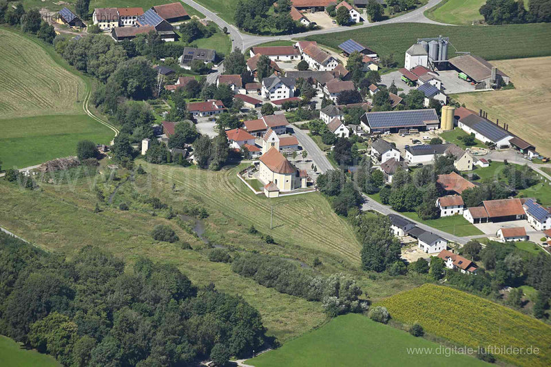 Luftaufnahme Hebramsdorf in Neufahrn | Niederbayern, Bayern